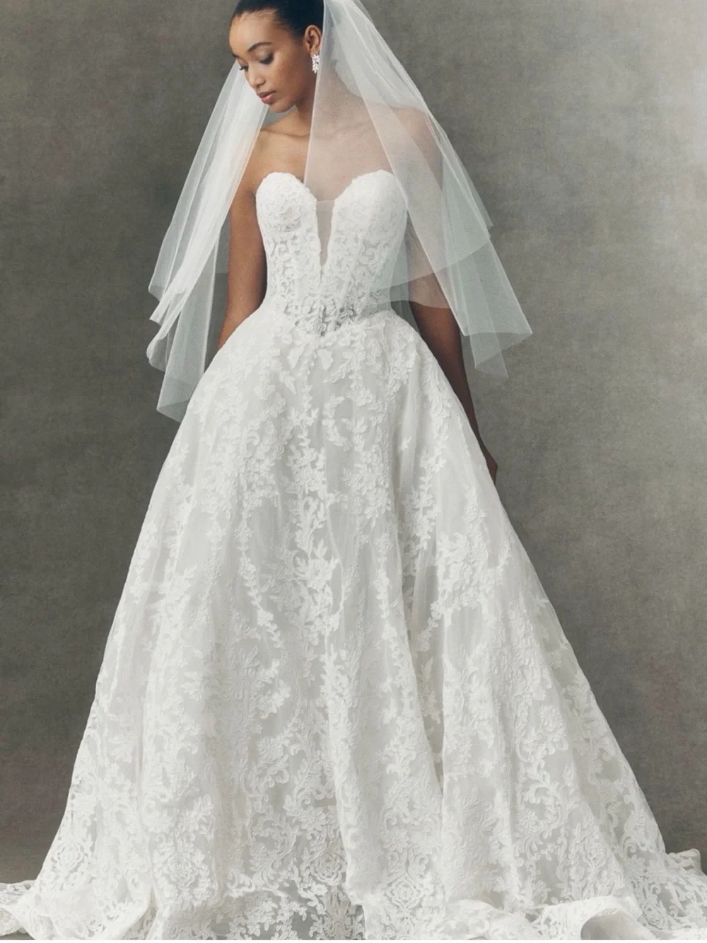 Clean Fingertip Veil w Blusher - Anthropologie Weddings | BHLDN